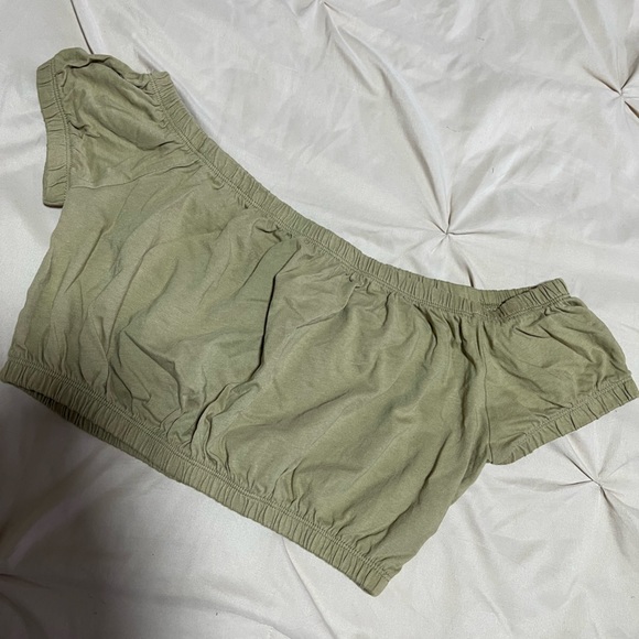 Olive Green Cropped, Off Shoulder, Top - Picture 1 of 1
